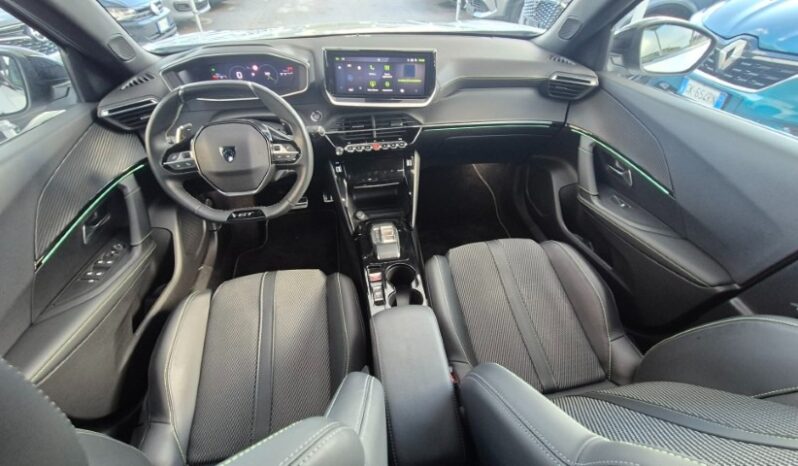 
								Peugeot 2008 EAT8 GT 2024 completo									