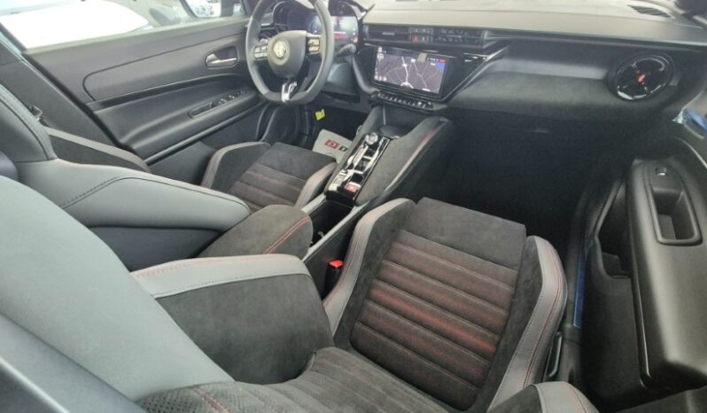 
								Alfa Romeo JUNIOR HYBRID eDCT6 SPECIALE (SEDILI CORSA) 2025 completo									