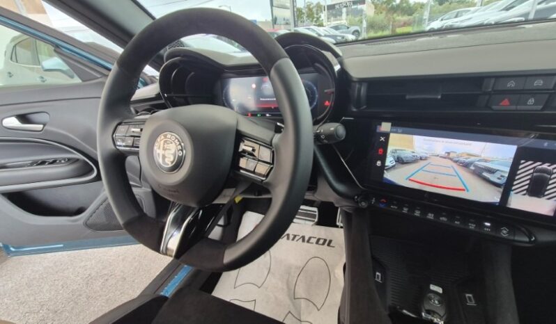 
								Alfa Romeo JUNIOR HYBRID eDCT6 SPECIALE (SEDILI CORSA) 2025 completo									