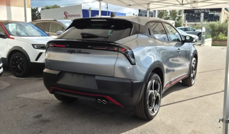 
								Alfa Romeo JUNIOR HYBRID eDCT6 SPECIALE 2025 completo									