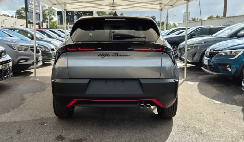 
								Alfa Romeo JUNIOR HYBRID eDCT6 SPECIALE 2025 completo									