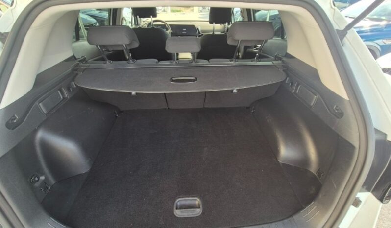 
								Kia SPORTAGE MHEV BUSINESS 2024 completo									