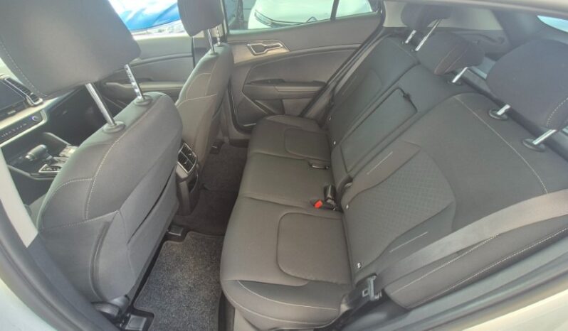 
								Kia SPORTAGE MHEV BUSINESS 2024 completo									