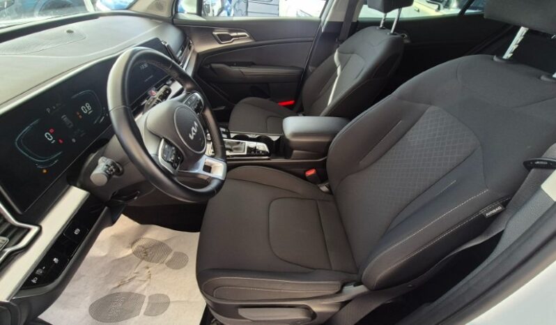 
								Kia SPORTAGE MHEV BUSINESS 2024 completo									