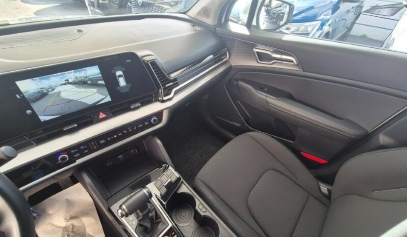 
								Kia SPORTAGE MHEV BUSINESS 2024 completo									