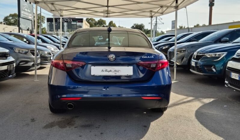 
								Alfa Romeo GIULIA 2018 completo									
