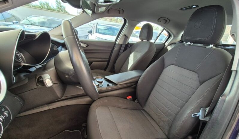 
								Alfa Romeo GIULIA 2018 completo									