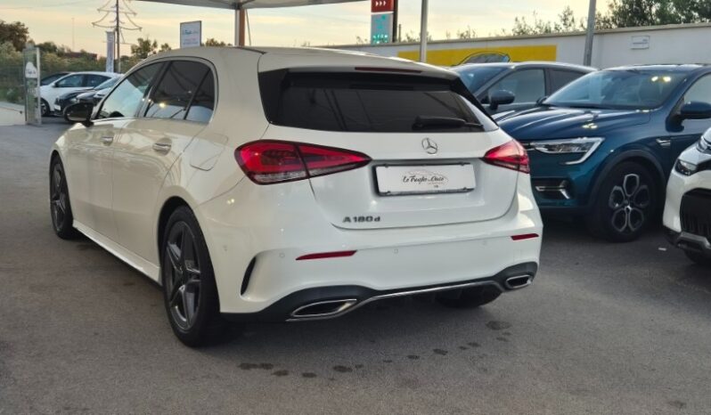 
								Mercedes A 180D PREMIUM (AMG) 2019 completo									