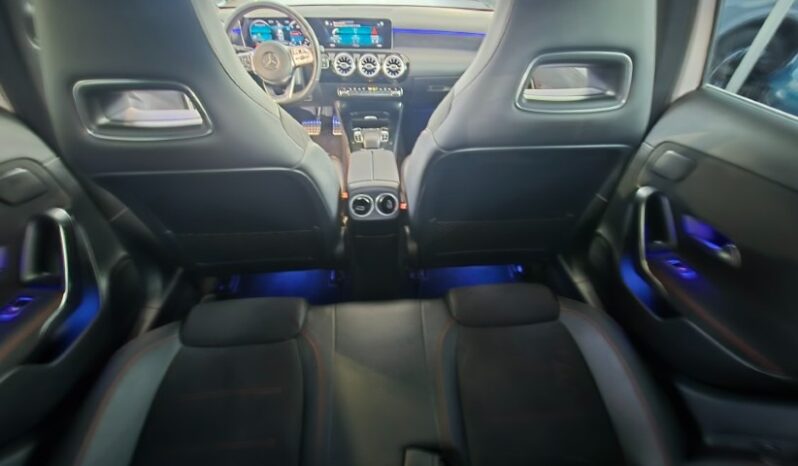 
								Mercedes A 180D PREMIUM (AMG) 2019 completo									