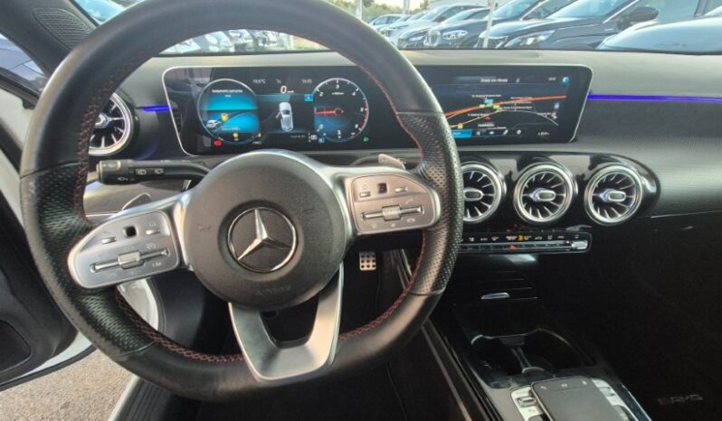 
								Mercedes A 180D PREMIUM (AMG) 2019 completo									