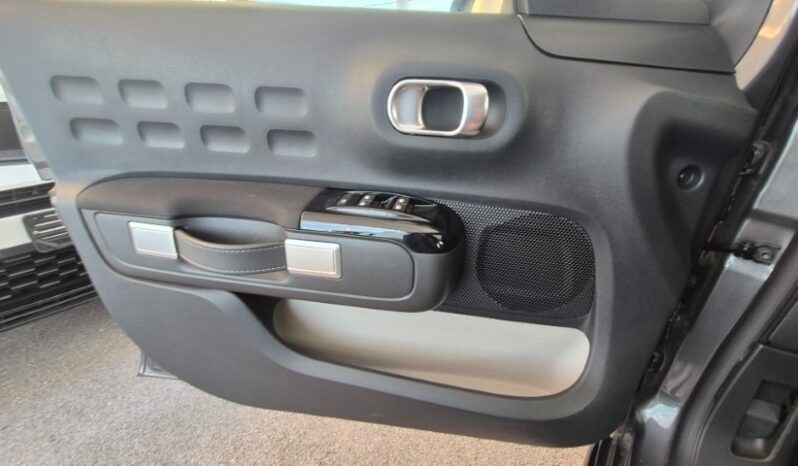 
								Citroen C3 shine pack 2024 completo									