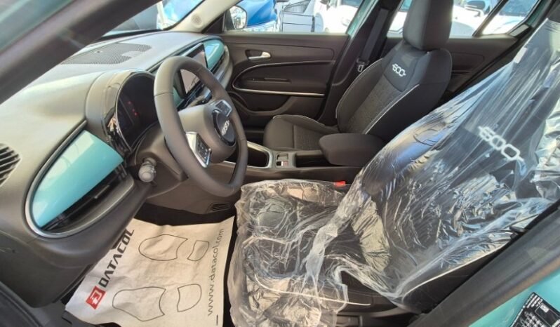 
								Fiat 600 DCT HYBRID PACK COMFORT/STYLE 2025 completo									