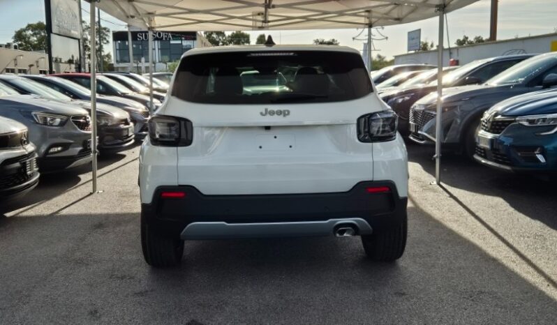 
								Jeep AVENGER SUMMIT 2024 completo									