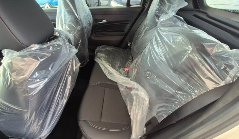 
								Jeep AVENGER SUMMIT 2024 completo									