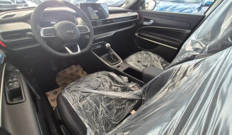 
								Jeep AVENGER SUMMIT 2024 completo									