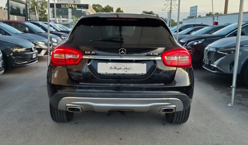 
								Mercedes GLA 180 CDI 2015 completo									