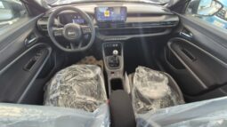 
										Jeep AVENGER LONGITUDE 2025 completo									