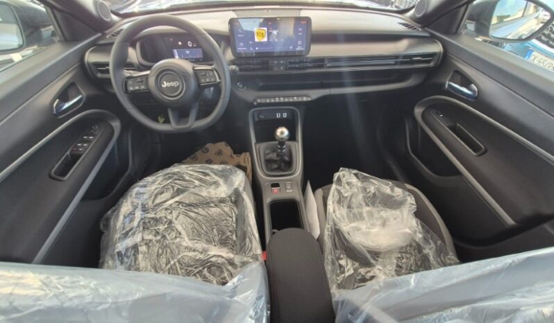 
								Jeep AVENGER LONGITUDE 2025 completo									