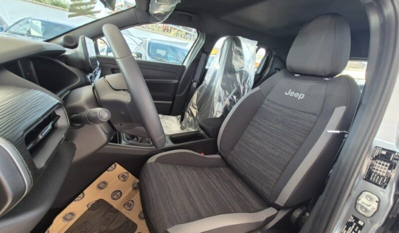 
								Jeep AVENGER LONGITUDE 2025 completo									