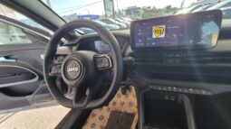 
										Jeep AVENGER LONGITUDE 2025 completo									