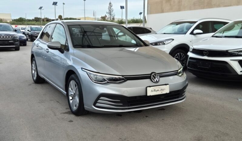 
								Volkswagen GOLF VIII TDI LIFE 2022 completo									