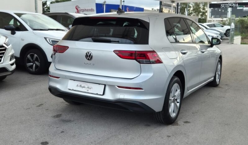 
								Volkswagen GOLF VIII TDI LIFE 2022 completo									