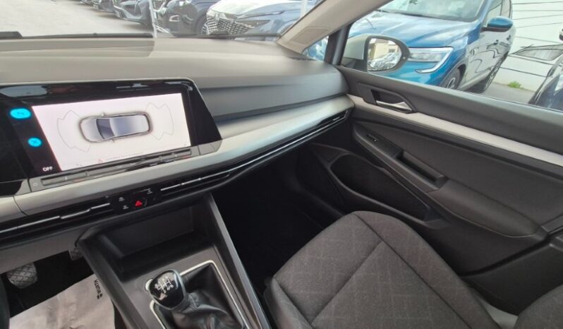 
								Volkswagen GOLF VIII TDI LIFE 2022 completo									