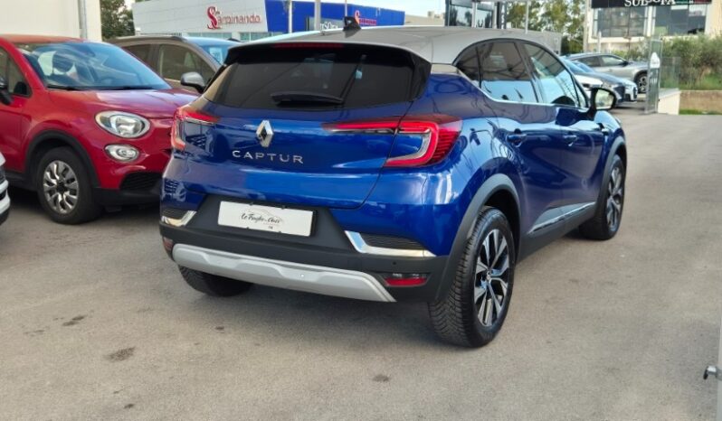 
								Renault CAPTUR TCE TECHNO 2024 completo									