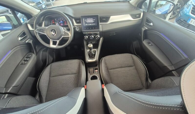 
								Renault CAPTUR TCE TECHNO 2024 completo									