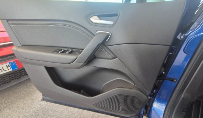 
								Renault CAPTUR TCE TECHNO 2024 completo									