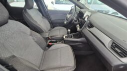 
										Renault CAPTUR TCE TECHNO 2025 completo									