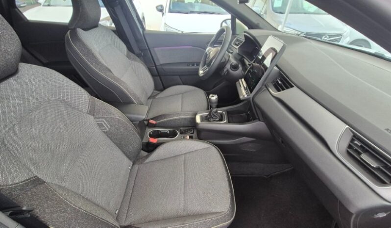 
								Renault CAPTUR TCE TECHNO 2025 completo									