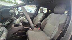 
										Renault CAPTUR TCE TECHNO 2025 completo									