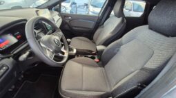 
										Renault CAPTUR TCE TECHNO 2025 completo									