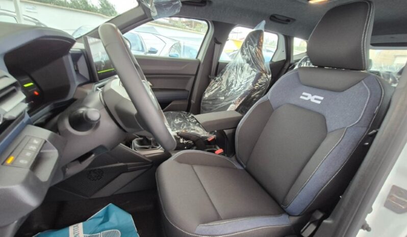 
								Dacia DUSTER TCE EXPRESSION 2025 completo									