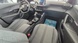 
										Peugeot 2008 ALLURE 2025 completo									