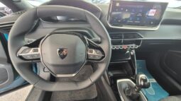 
										Peugeot 2008 ALLURE 2025 completo									