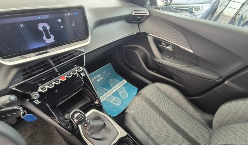 
								Peugeot 2008 ALLURE 2025 completo									