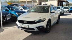 
										Fiat TIPO CROSS 2023 completo									