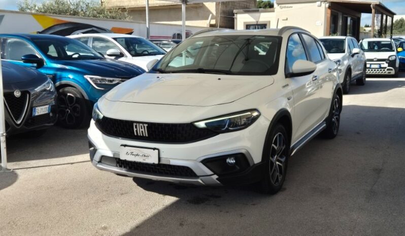 
								Fiat TIPO CROSS 2023 completo									