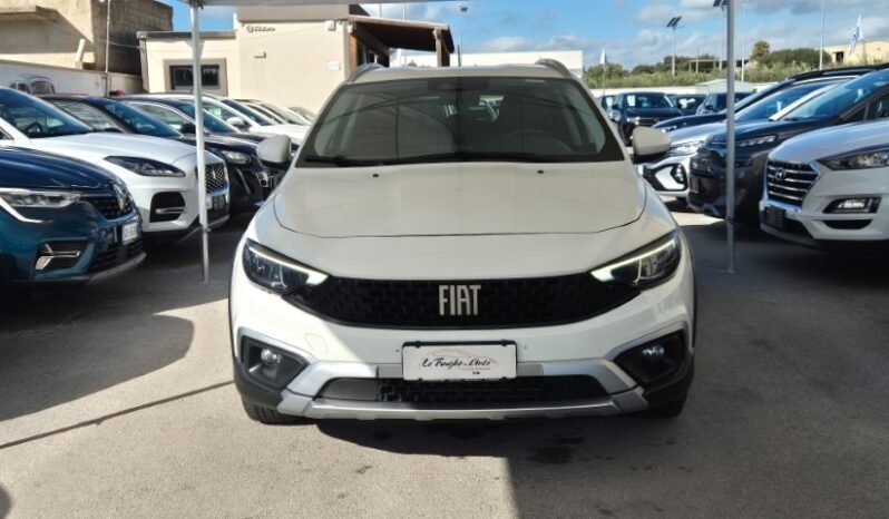 
								Fiat TIPO CROSS 2023 completo									