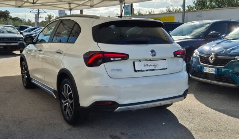 
								Fiat TIPO CROSS 2023 completo									