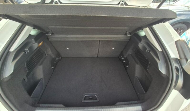 
								Citroen C4 PURETECH MAX 2024 completo									