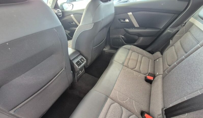 
								Citroen C4 PURETECH MAX 2024 completo									