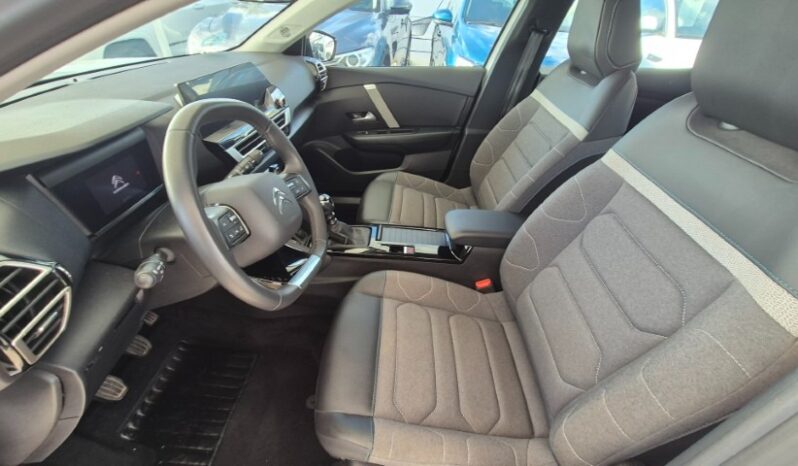 
								Citroen C4 PURETECH MAX 2024 completo									