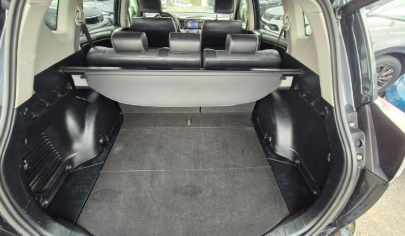 
								Toyota RAV4 2WD LOUNGE 2017 completo									