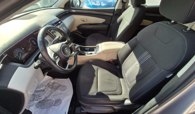 
								Hyundai TUCSON CRDI 48V EXELLENCE 2022 completo									