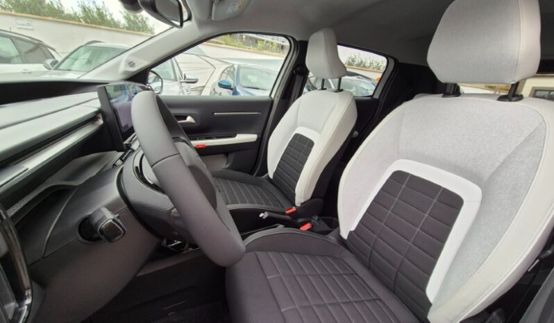 
								Citroen C3 MAX (B-COLOR) 2025 completo									