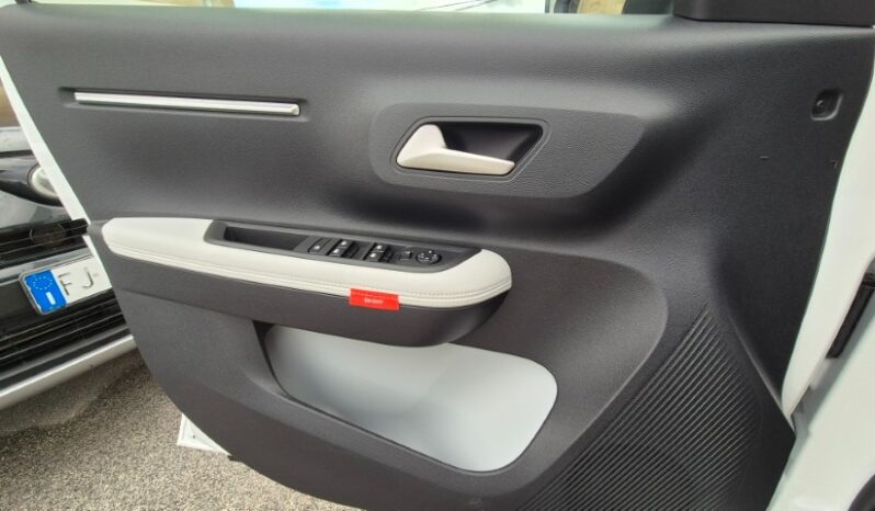 
								Citroen C3 MAX (B-COLOR) 2025 completo									