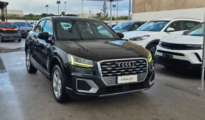 
								Audi Q2 TDI QUATTRO S-TRONIC 2017 completo									